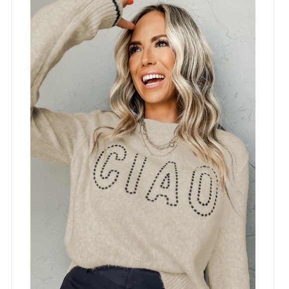 Oatmeal CIAO Letter Graphic Crew Neck Sweater NWT $49 - Picture 1 of 5
